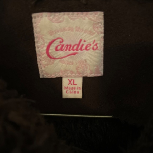 Brown suede women’s coat - Picture 3 of 7